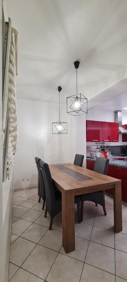 La Brique Rouge - Maison 66 M2 Avec 2 Chambres Lilla Esterno foto